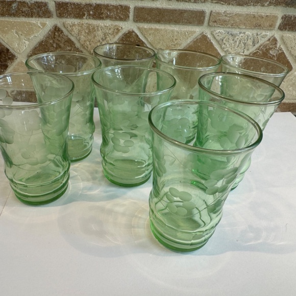 Rare Set of 8 Dunbar Floral Etched Uranium Glass Tumblers GORGEOUS - Picture 13 of 16